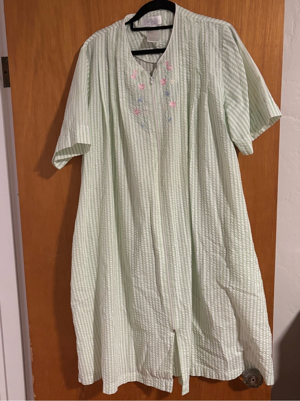 Colette by Miss Elaine vintage cotton embroidered nightgown house dress